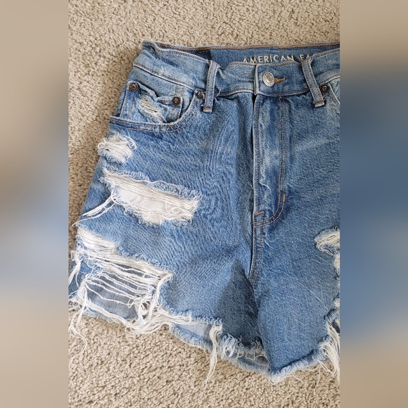 American Eagle Outfitters Distressed Jean Shorts Size 0 - Picture 5 of 11
